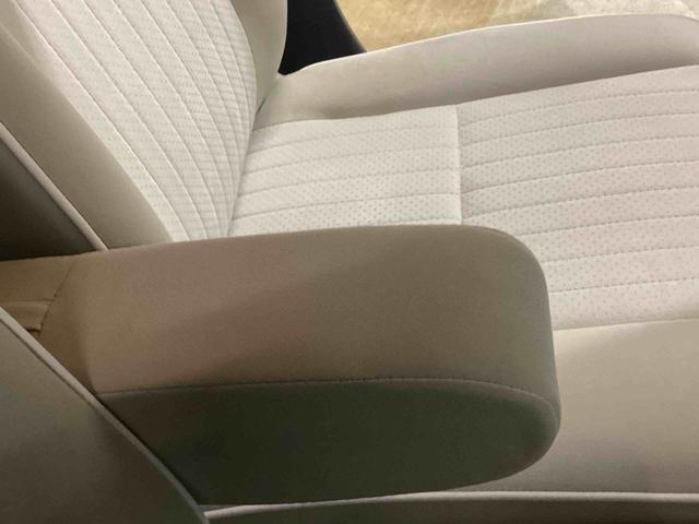 ミラココアココアプラスＸインパネシフト　電子カードキー　カーナビ　ＥＴＣ車載器　運転席助手席エアバック　ＡＢＳ（鹿児島県）の中古車