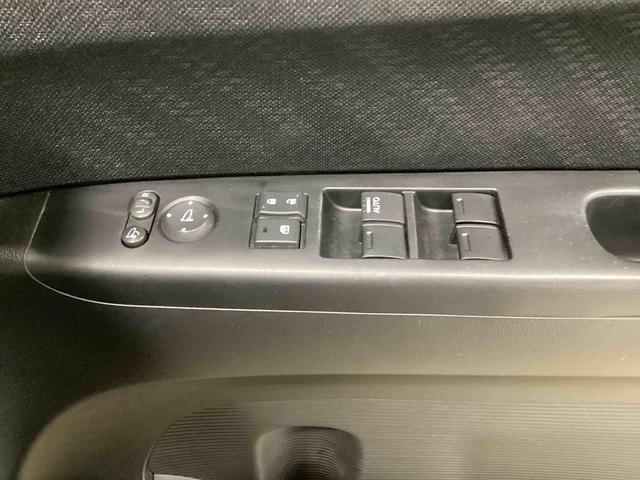 Ｎ−ＢＯＸカスタムＧ・Ｌパッケージインパネシフト　プッシュスタートスイッチ　電子カードキー　両側電動スライドドア　ＡＢＳ　アルミホイール（鹿児島県）の中古車