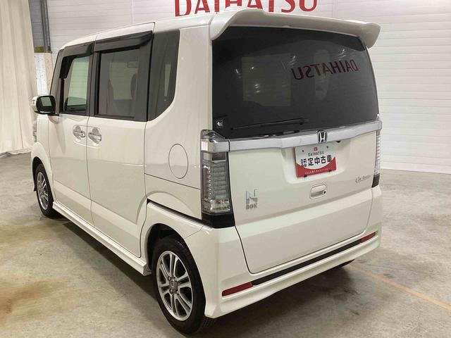 Ｎ−ＢＯＸカスタムＧ・Ｌパッケージインパネシフト　プッシュスタートスイッチ　電子カードキー　片側電動両側スライドドア　カーナビ　バックモニター　ＡＢＳ　フォグランプ　アルミホイール　ＥＴＣ車載器（鹿児島県）の中古車