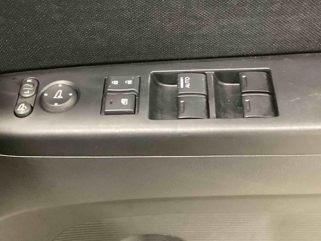 Ｎ−ＢＯＸカスタムＧ・Ｌパッケージインパネシフト　プッシュスタートスイッチ　電子カードキー　片側電動両側スライドドア　カーナビ　バックモニター　ＡＢＳ　フォグランプ　アルミホイール　ＥＴＣ車載器（鹿児島県）の中古車