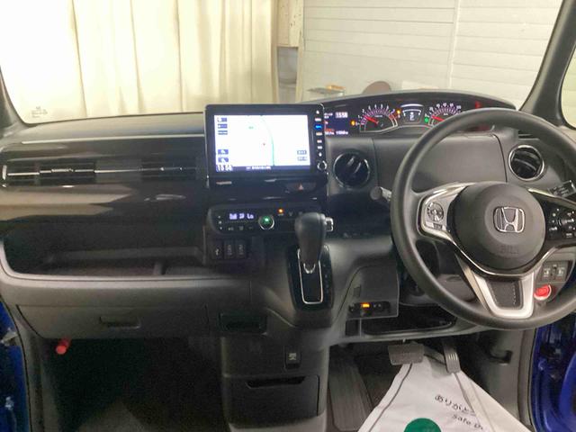 N−BOXカスタムG・Lホンダセンシングインパネシフト プッシュスタートスイッチ 電子カードキー 両側電動スライドドア カーナビ アルミホイール ETC車載器(鹿児島県)の中古車