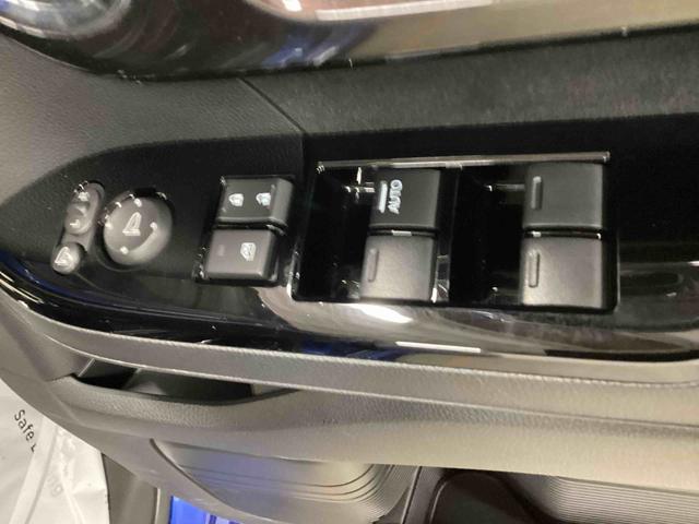 N−BOXカスタムG・Lホンダセンシングインパネシフト プッシュスタートスイッチ 電子カードキー 両側電動スライドドア カーナビ アルミホイール ETC車載器(鹿児島県)の中古車