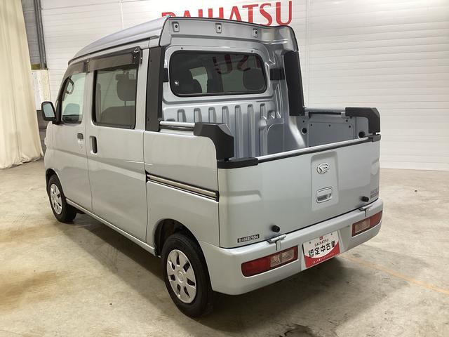 ハイゼットカーゴデッキバンGパートタイム4WD 5MT車 エアバッグ 助手席エアバック 左右スライドドア CDプレーヤー パワーウィンドウ リモコンキー(鹿児島県)の中古車