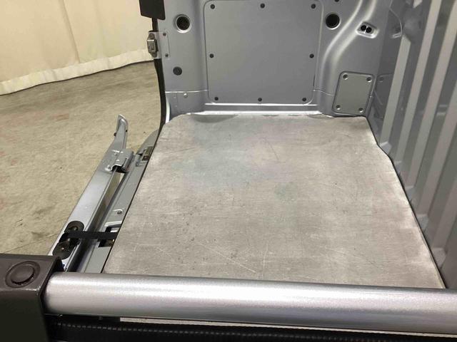 ハイゼットカーゴデッキバンGパートタイム4WD 5MT車 エアバッグ 助手席エアバック 左右スライドドア CDプレーヤー パワーウィンドウ リモコンキー(鹿児島県)の中古車