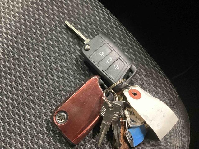 VW ポロTSIトレンドラインフロアシフト ABS エアコン ETC車載器 アルミホイール ルーフキャリア(鹿児島県)の中古車