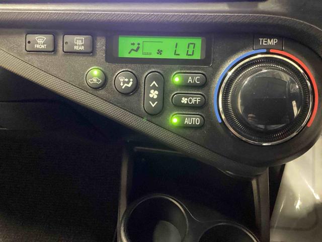 アクアＧプッシュスタートスイッチ　電子カードキー　カーナビ　バックモニター　ＡＢＳ　フォグランプ（鹿児島県）の中古車