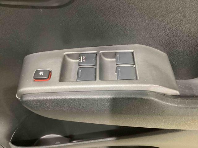 フィット13G・スマートセレクション ファインスタイルフロアシフト ABS エアバック 電子カードキー(鹿児島県)の中古車