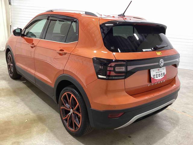 ＶＷ Ｔ−クロスＴＳＩ　１ｓｔプッシュスタートスイッチ　電子カードキー　カーナビ　バックモニター　　ＥＴＣ車載器　ドラレコ　アルミホイール　ＡＢＳ　フォグランプ　ターボ（鹿児島県）の中古車