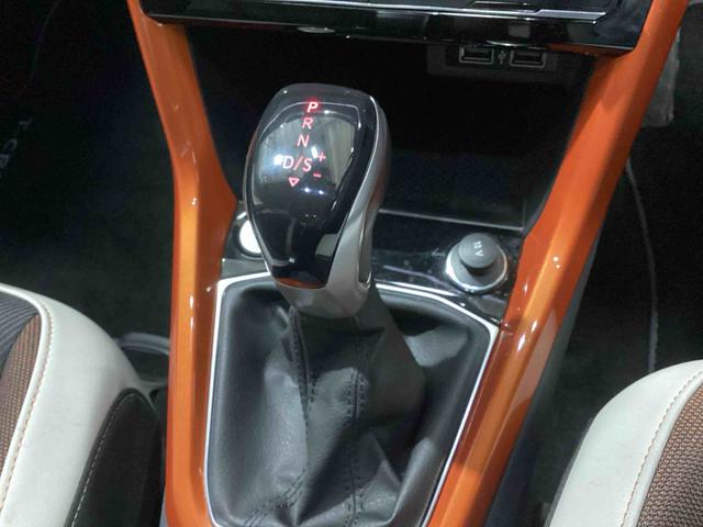 ＶＷ Ｔ−クロスＴＳＩ　１ｓｔプッシュスタートスイッチ　電子カードキー　カーナビ　バックモニター　　ＥＴＣ車載器　ドラレコ　アルミホイール　ＡＢＳ　フォグランプ　ターボ（鹿児島県）の中古車