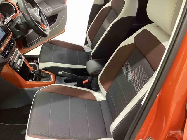 ＶＷ Ｔ−クロスＴＳＩ　１ｓｔプッシュスタートスイッチ　電子カードキー　カーナビ　バックモニター　　ＥＴＣ車載器　ドラレコ　アルミホイール　ＡＢＳ　フォグランプ　ターボ（鹿児島県）の中古車