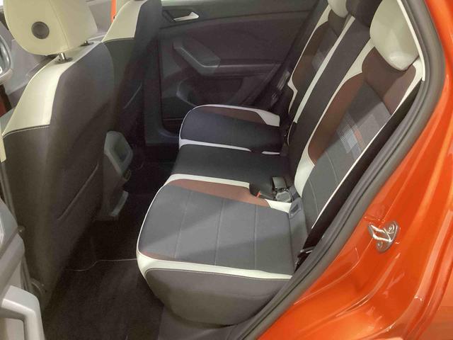 ＶＷ Ｔ−クロスＴＳＩ　１ｓｔプッシュスタートスイッチ　電子カードキー　カーナビ　バックモニター　　ＥＴＣ車載器　ドラレコ　アルミホイール　ＡＢＳ　フォグランプ　ターボ（鹿児島県）の中古車