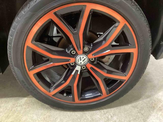 ＶＷ Ｔ−クロスＴＳＩ　１ｓｔプッシュスタートスイッチ　電子カードキー　カーナビ　バックモニター　　ＥＴＣ車載器　ドラレコ　アルミホイール　ＡＢＳ　フォグランプ　ターボ（鹿児島県）の中古車