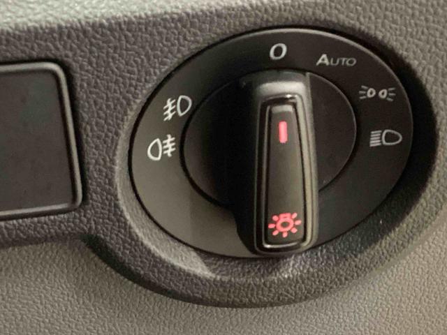 ＶＷ Ｔ−クロスＴＳＩ　１ｓｔプッシュスタートスイッチ　電子カードキー　カーナビ　バックモニター　　ＥＴＣ車載器　ドラレコ　アルミホイール　ＡＢＳ　フォグランプ　ターボ（鹿児島県）の中古車