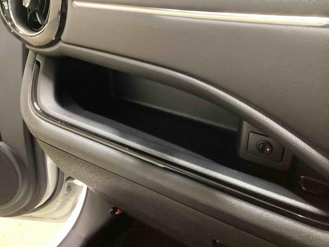 アクアＧブラックソフトレザーセレクションカーナビ　バックモニター　ＥＴＣ車載器　スマートキー＆プッシュスタート　ＡＢＳ（鹿児島県）の中古車