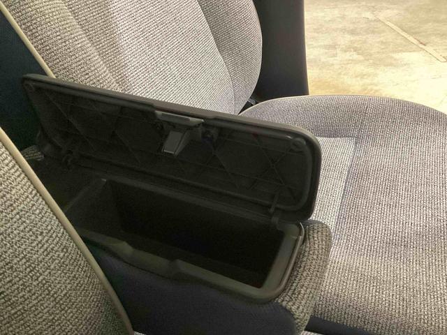 ムーヴキャンバスストライプスＧインパネシフト　プッシュスタートスイッチ　電子カードキー　電動パーキングブレーキ　両側電動スライドドア　オートハイビーム　車線逸脱　衝突被害軽減システム　ＡＢＳ　フォグランプ（鹿児島県）の中古車