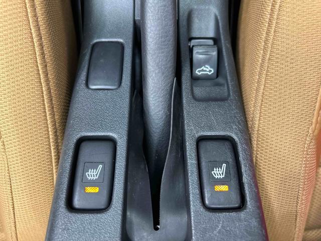コペンセロ走行無制限1年保証 車検整備付き 純正7インチナビ 電動オープンルーフ ETC車載器 シートヒーター LEDヘッドライト USBソケット(石川県)の中古車
