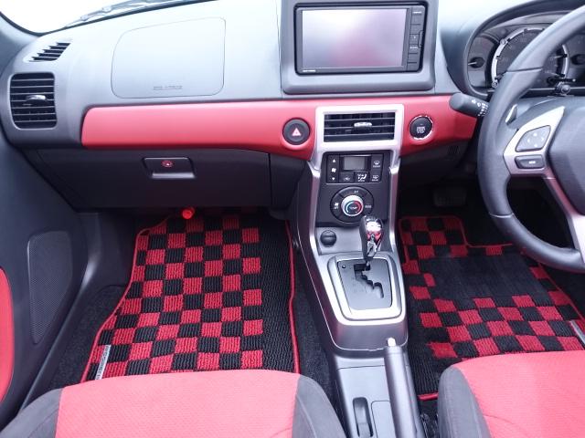 コペンセロ　Ｓ車検整備付き　電動オープンルーフ　純正ＤＶＤチューナー　バックモニター　ＥＴＣ車載器　ＵＳＢソケット　ＭＯＭＯ製ハンドル　シートヒーター　Ｂｌｕｅｔｏｏｔｈｔ（石川県）の中古車