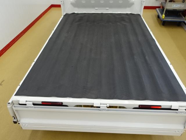 ハイゼットトラックスタンダード1年保証 4WD 純正AM/FMラジオ スーパーUVカットガラス(フロント) マニュアルエアコン 横滑り防止装置 オートライト アクセサリーソケット コーナーセンサー 荷台マット(石川県)の中古車