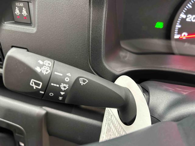 ハイゼットカーゴＤＸ走行無制限１年保証　４ＷＤ　フロントコーナーセンサー　ＡＭ／ＦＭラジオ　エアコン　スマートアシスト　衝突回避支援ブレーキ　オートライト　キーレスエントリー（石川県）の中古車