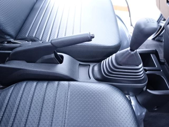ハイゼットトラックスタンダード１年保証　４ＷＤ　ＭＴ車　コーナーセンサー　オートライト　横滑り防止装置　純正ラジオ　スマートアシスト　荷台マット　ゲートプロテクター　マニュアルエアコン（石川県）の中古車