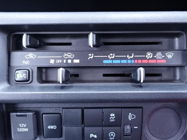 ハイゼットトラックスタンダード１年保証　４ＷＤ　ＭＴ車　コーナーセンサー　オートライト　横滑り防止装置　純正ラジオ　スマートアシスト　荷台マット　ゲートプロテクター　マニュアルエアコン（石川県）の中古車