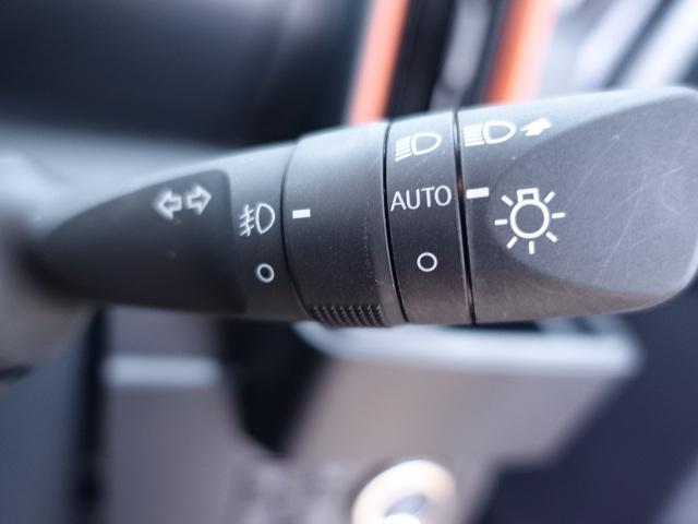 タントファンクロス走行無制限1年保証 4WD 純正7インチナビ Bluetooth バックカメラ 衝突回避支援ブレーキ コーナーセンサー LEDヘッドライト オートライト 両側パワースライドドア シートヒーター(石川県)の中古車