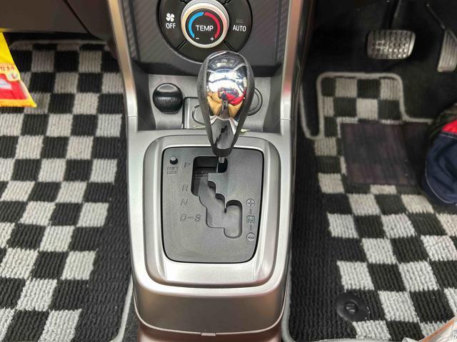 コペンローブ走行無制限１年保証　オーディオレス　オートエアコン　シートヒーター　電動格納ミラー　純正アルミホイール（石川県）の中古車