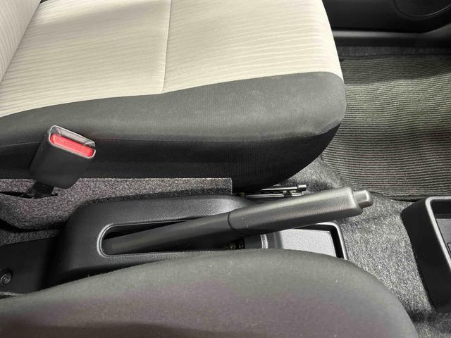 ミライースX リミテッドSAIII走行距離無制限1年保証 車検整備付き 4WD 衝突回避支援ブレーキ 純正CDチューナー LEDフォグランプ キーレスエントリー アイドリングストップ車 IRカットフィルム装着車 USB(石川県)の中古車