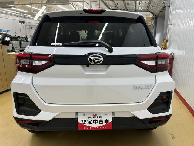 ロッキー 中古車 プレミアムＧ走行無制限１年保証　車検整備付き　純正７インチナビ　バックカメラ　パノラマモニター　衝突回避支援ブレーキ　コーナーセンサー　ドラレコ　シートヒーター　ＨＤＭＩ＆ＵＳＢ　クルーズコントロール