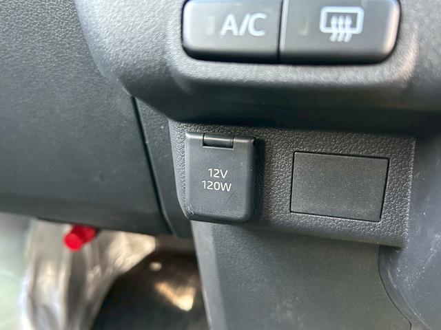 ハイゼットカーゴＤＸ４ＷＤ　スマートアシスト３　前後コーナーセンサー　ＡＭ・ＦＭラジオ　両側スライドドア　オートライト　キーレス　マニュアルエアコン　ＡＢＳ　ＣＶＴ車（石川県）の中古車