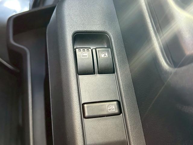 ハイゼットカーゴＤＸ４ＷＤ　スマートアシスト３　前後コーナーセンサー　ＡＭ・ＦＭラジオ　両側スライドドア　オートライト　キーレス　マニュアルエアコン　ＡＢＳ　ＣＶＴ車（石川県）の中古車