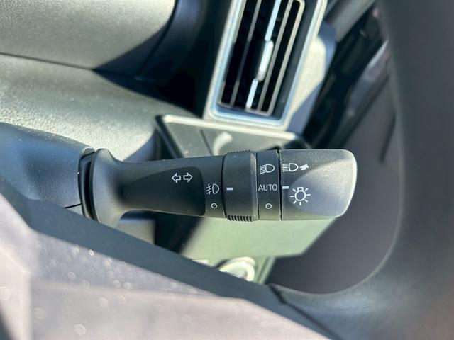 タントカスタムＸ次世代スマートアシスト　両側パワースライドドア　シートヒーター　シートバックテーブル　電動パーキングブレーキ・ブレーキホールド機能　サンシェード　オートライト　７インチナビ　バックカメラ（石川県）の中古車