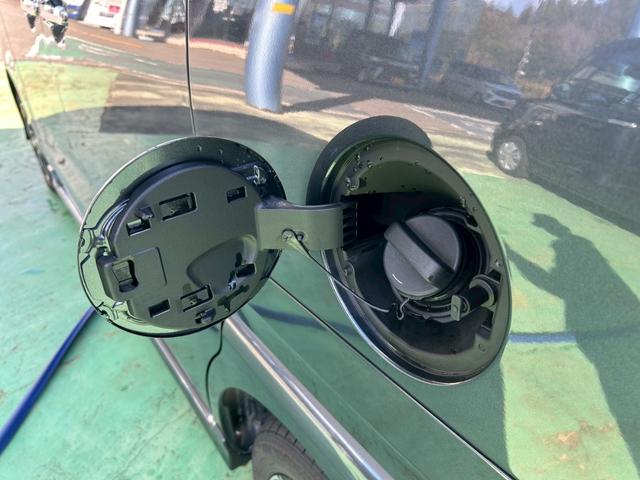 タントカスタムＸ次世代スマートアシスト　両側パワースライドドア　シートヒーター　シートバックテーブル　電動パーキングブレーキ・ブレーキホールド機能　サンシェード　オートライト　７インチナビ　バックカメラ（石川県）の中古車