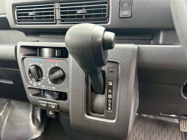 ハイゼットカーゴDX4WD 次世代スマートアシスト 両側スライドドア アイドリングストップ キーレス FM/AMラジオ ABS オートライト CVT車 前後コーナーセンサー(石川県)の中古車