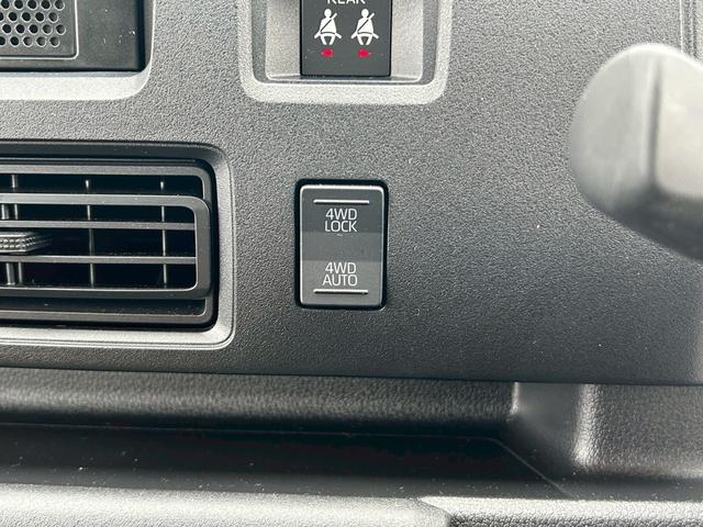 ハイゼットカーゴDX4WD 次世代スマートアシスト 両側スライドドア アイドリングストップ キーレス FM/AMラジオ ABS オートライト CVT車 前後コーナーセンサー(石川県)の中古車