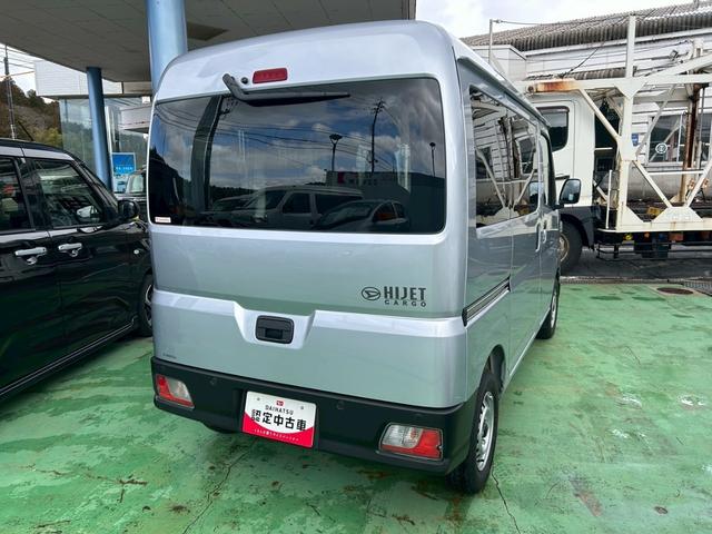 ハイゼットカーゴＤＸ４ＷＤ　次世代スマートアシスト　前後コーナーセンサー　ＣＶＴ　両側スライドドア　オートライト　ＦＭ／ＡＭラジオ　マニュアルエアコン　ＡＢＳ　アイドリングストップ　キーレス（石川県）の中古車