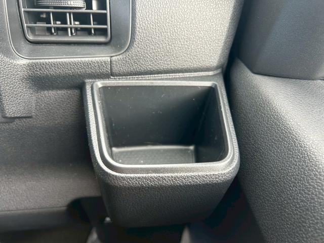 ハイゼットカーゴＤＸ４ＷＤ　次世代スマートアシスト　前後コーナーセンサー　ＣＶＴ　両側スライドドア　オートライト　ＦＭ／ＡＭラジオ　マニュアルエアコン　ＡＢＳ　アイドリングストップ　キーレス（石川県）の中古車