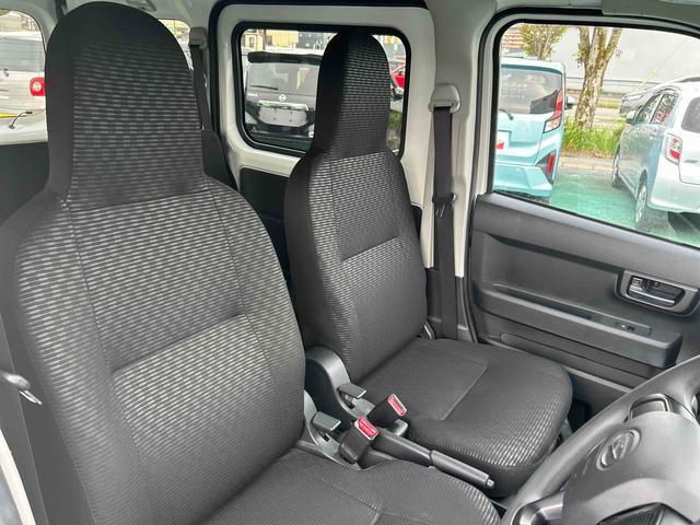 ハイゼットカーゴDX走行無制限1年間保証 4WD コーナーセンサー CVT車 オートハイビーム アイドリングストップ キーレスエントリー 横滑り防止装置 ラジオ(石川県)の中古車