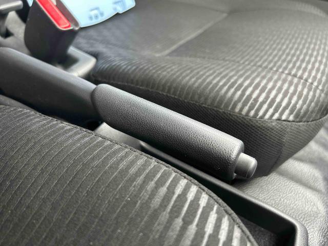 ハイゼットカーゴDX走行無制限1年間保証 4WD コーナーセンサー CVT車 オートハイビーム アイドリングストップ キーレスエントリー 横滑り防止装置 ラジオ(石川県)の中古車