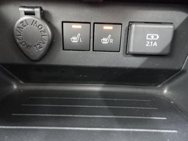 ロッキープレミアムＧ　ＨＥＶ次世代スマートアシスト　ＬＥＤヘッドライト　フォグランプ　オートライト　オートエアコン　シートヒーター　電動パーキングブレーキ　オートブレーキホールド　アイドリングストップ　前後コーナーセンサー（石川県）の中古車