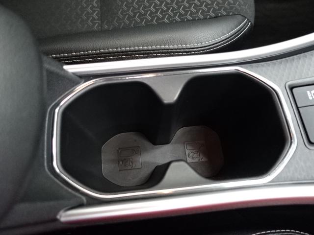 ロッキープレミアムＧ　ＨＥＶ次世代スマートアシスト　ＬＥＤヘッドライト　フォグランプ　オートライト　オートエアコン　シートヒーター　電動パーキングブレーキ　オートブレーキホールド　アイドリングストップ　前後コーナーセンサー（石川県）の中古車