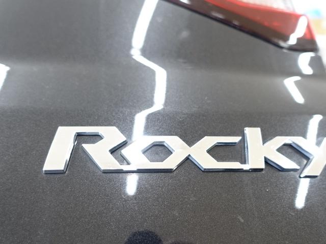ロッキープレミアムＧ　ＨＥＶ次世代スマートアシスト　ＬＥＤヘッドライト　フォグランプ　オートライト　オートエアコン　シートヒーター　電動パーキングブレーキ　オートブレーキホールド　アイドリングストップ　前後コーナーセンサー（石川県）の中古車