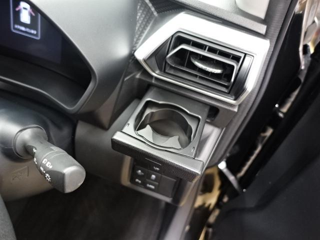 ロッキープレミアムＧ　ＨＥＶ次世代スマートアシスト　ＬＥＤヘッドライト　フォグランプ　オートライト　オートエアコン　シートヒーター　電動パーキングブレーキ　オートブレーキホールド　アイドリングストップ　前後コーナーセンサー（石川県）の中古車