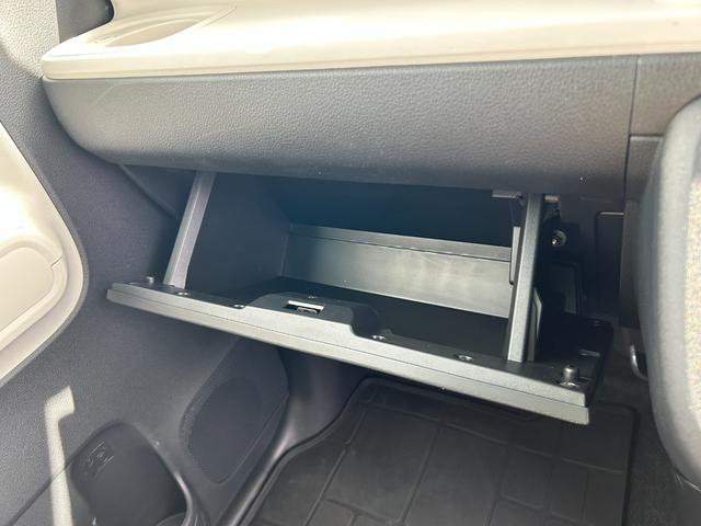 ムーヴキャンバスストライプスＧ７インチナビ　バックカメラ　オートエアコン　両側パワースライドドア　シートヒーター　キーフリー　ＡＤＢ（石川県）の中古車