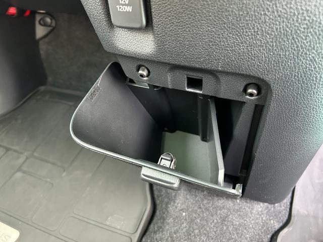 ムーヴキャンバスストライプスＧ７インチナビ　バックカメラ　オートエアコン　両側パワースライドドア　シートヒーター　キーフリー　ＡＤＢ（石川県）の中古車