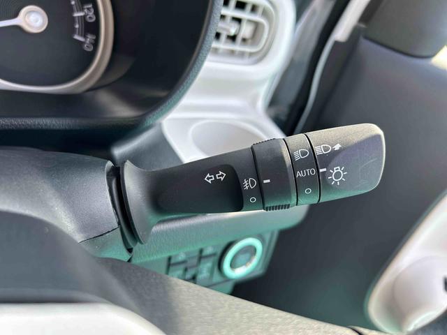 ムーヴキャンバスストライプスＧ２ＷＤ　純正７インチナビ　バックカメラ　シートヒーター　スマアシ　電動パーキングブレーキ（石川県）の中古車