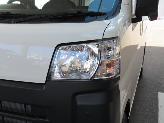 ハイゼットカーゴスペシャル４ＷＤ　次世代スマートアシスト　両側スライドドア　アイドリングストップ　ＦＭ・ＡＭラジオ　前後コーナーセンサー　オートライト　ＡＢＳ　ＣＶＴ　マニュアルエアコン　パワーウィンドウ（石川県）の中古車