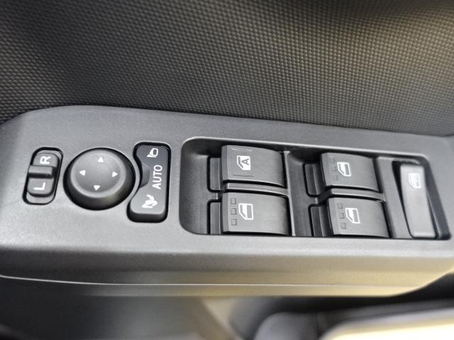 タフトG ダーククロムベンチャー4WD 次世代スマートアシスト シートヒーター 電動パーキングブレーキ・ブレーキホールド機能 オートライト ステアリングスイッチ クルーズコントロール バックカメラ キーフリー(石川県)の中古車