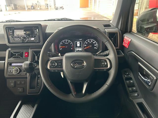 タフトＧ　ダーククロムベンチャー次世代スマートアシスト　電動パーキングブレーキ・ブレーキホールド機能　シートヒーター　クルーズコントロール　オートライト　アイドリングストップ　バックカメラ　キーフリー　アイドリングストップ（石川県）の中古車