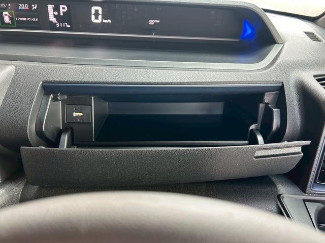 タントカスタムＸ４ＷＤ　次世代スマートアシスト　両側パワースライドドア　シートヒーター　パノラマ対応カメラ　ステアリングスイッチ　シートバックテーブル　サンシェード　電動パーキングブレーキ・ブレーキホールド機能（石川県）の中古車